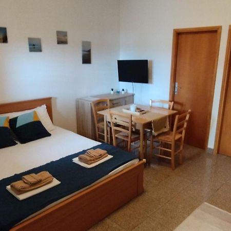 Apartmani Izvor Pag Town Eksteriør billede
