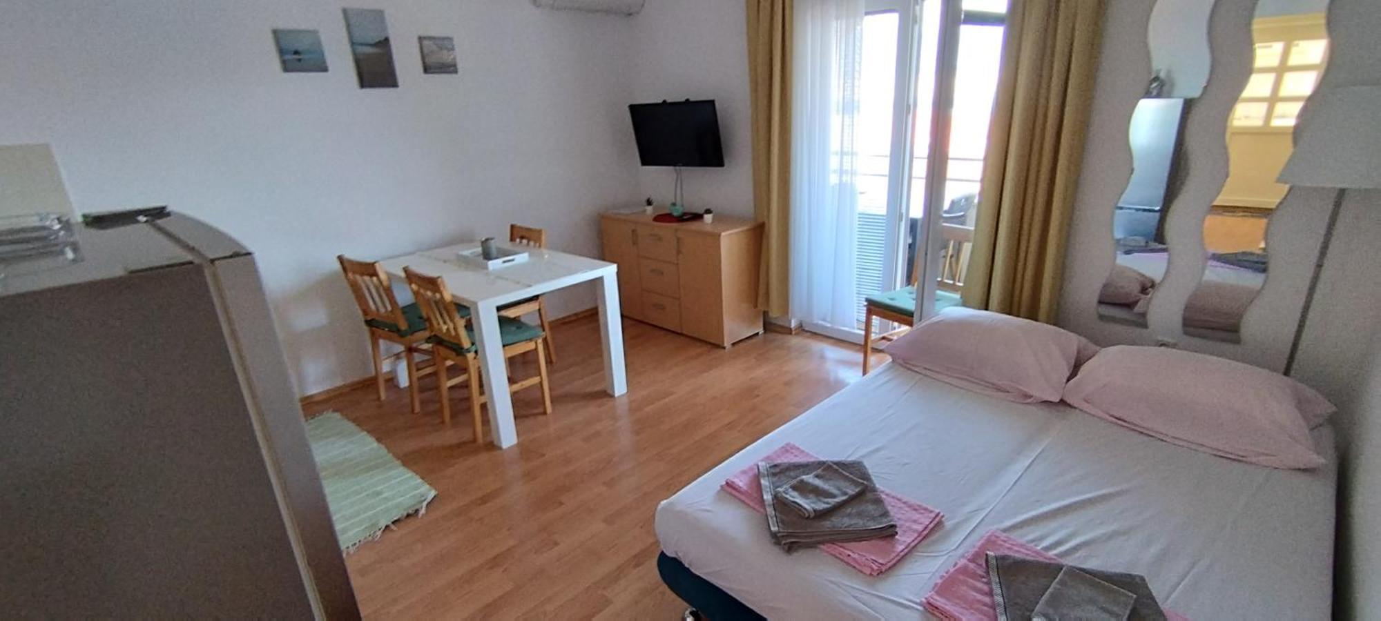 Apartmani Izvor Pag Town Eksteriør billede